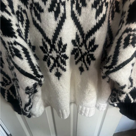 Free People Oversized Chunky Knit Fireside Tunic Sweater Ivory Black Medium - Picture 6 of 16